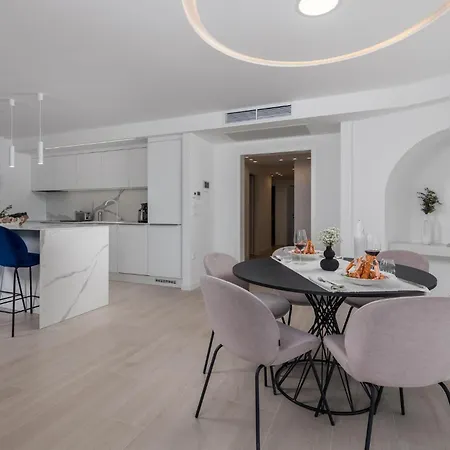 3 Bedroom Awesome In Krk Apartament *