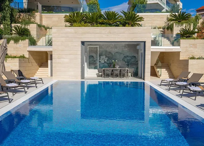 3 Bedroom Gorgeous In Krk *