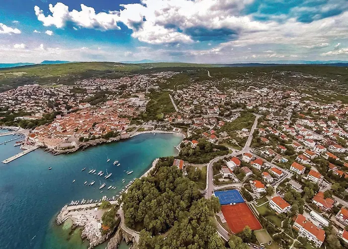 Appartement 3 Bedroom Gorgeous In Krk *