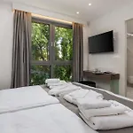 Lejlighed 3 Bedroom Awesome In Krk *