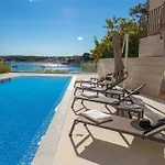 Lejlighed 3 Bedroom Awesome In Krk