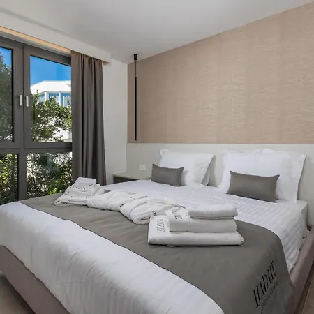 3 Bedroom Gorgeous In Krk *