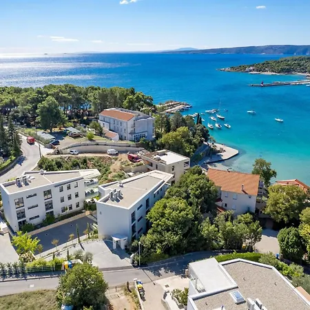 3 Bedroom Gorgeous In Krk