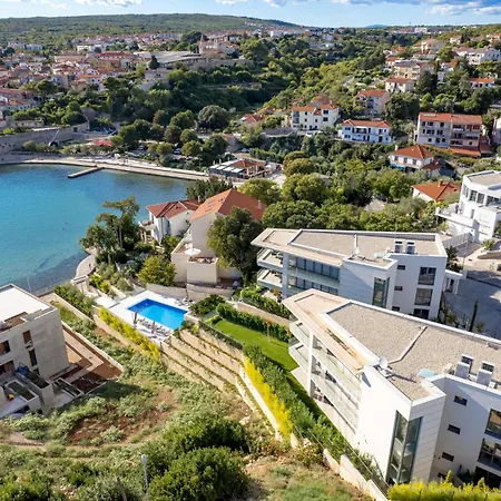 3 Bedroom Gorgeous In Krk *