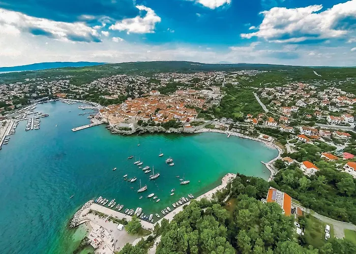 3 Bedroom Gorgeous In Krk *