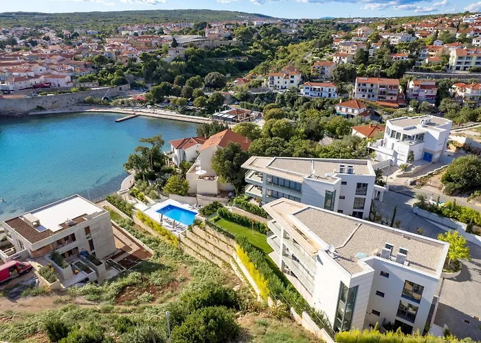 3 Bedroom Gorgeous In Krk *